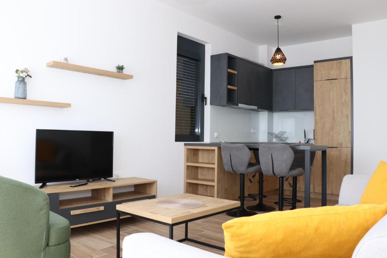 Eagles Apartments & Suites Ulcinj Kültér fotó